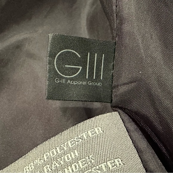 Marvin Richard’s G-III Apparel Group Trench Coat - Picture 7 of 11